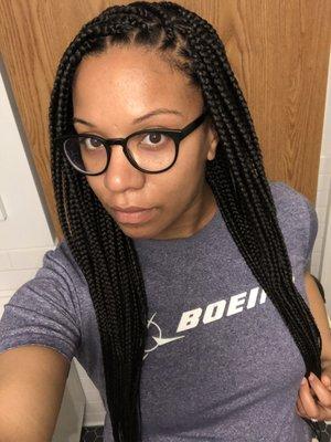 Knotless Box braids with triangular parts