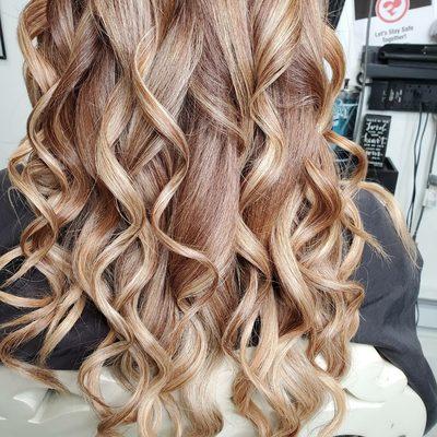 Color balayage foilayge.