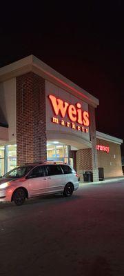 Weis Markets