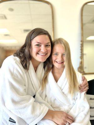 Mother and daughter facials