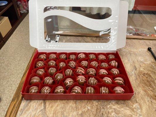 Chocolate covered strawberry truffles