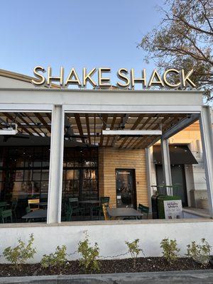 SHAKE SHACK