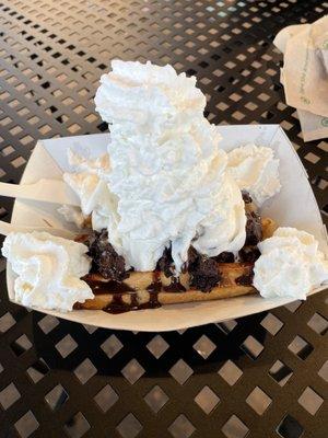 Waffle with Brownie and peanut butter