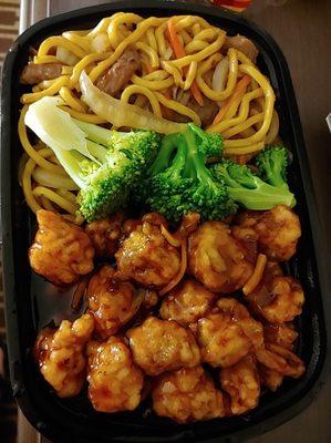 Orange chicken combo with beef lo mein instead of rice