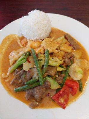 House panang curry lunch special