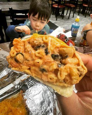 Pizza Mac and cheese