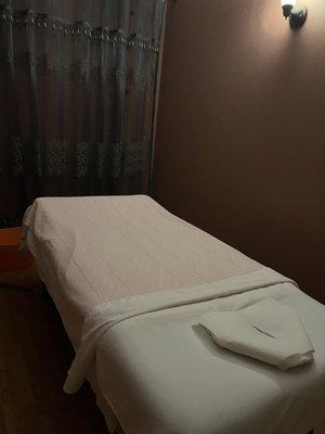 Simple massage place