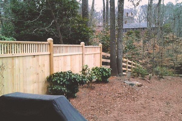 wood, cedar privacy + picket top