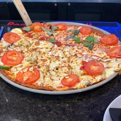 Large Cauliflower Crust half Margarita, half whatever they call their veggie.