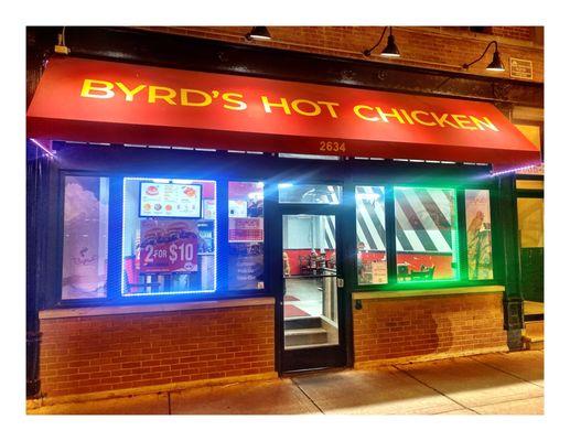 Outside Byrd's Hot Chicken 2634 N Clark St, Chicago, IL  Special 2 for 2 For $10 ( Single Sandwichs) Cool!