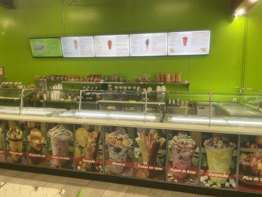 Ice cream/ smoothie bar & menus