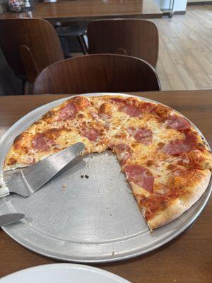 Canadian bacon pizza