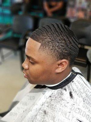 Taper on waved style