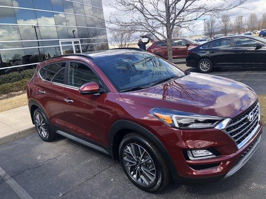 2019 Hyundai Tucson Ultimate AWD Gemstone Red with black leather interior