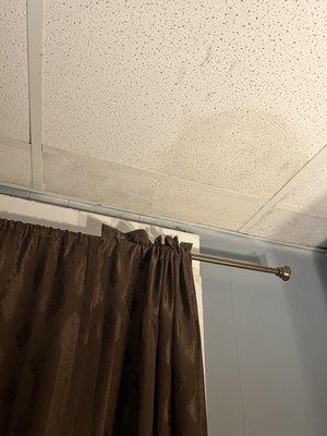 Bedroom ceiling wet