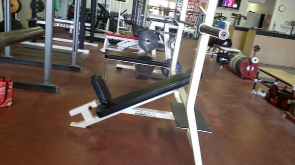 Lateral bench