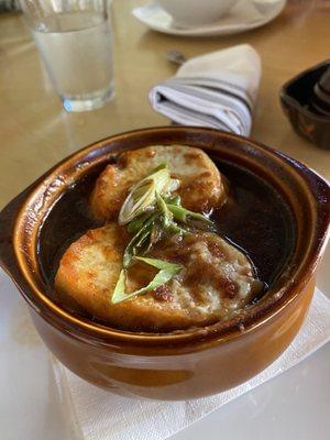 A fantastic French onion soup--perfect balance of flavors