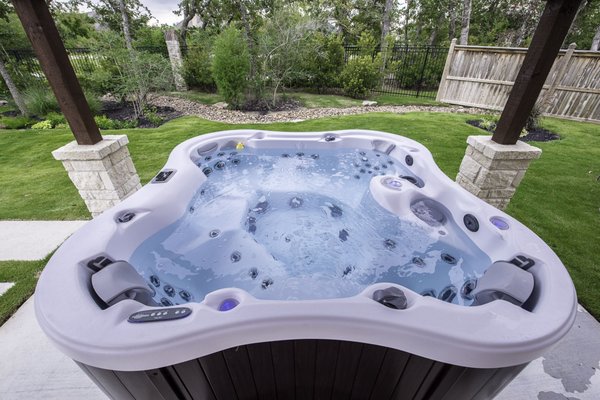 Come see our awesome selection of premium D1 Hot Tubs.