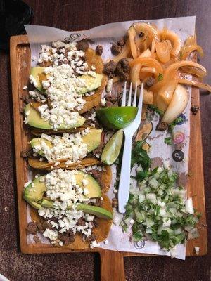 Tacos Matamoros . Guacamole