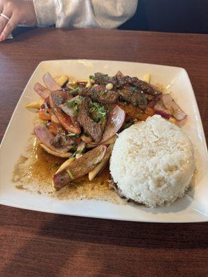 Lomo Saltado Plate.