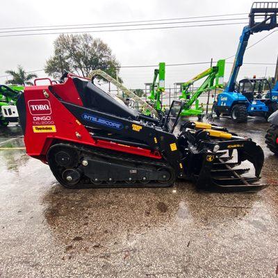 Toro TXL 2000 Compact Track Loader