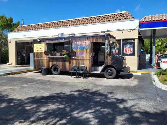 Great authentic tacos!  Ate the first 3 (al pastor, asada, and shrimp) that I forgot to take a pic.   Real deal Mexican food.