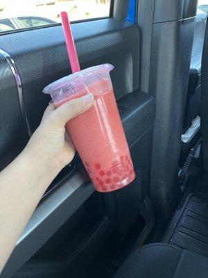 Strawberry smoothie 3x amount of strawberry popping