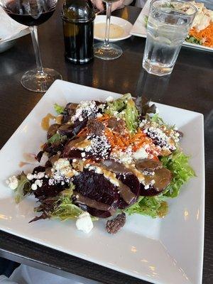 Beet and goat cheese salad