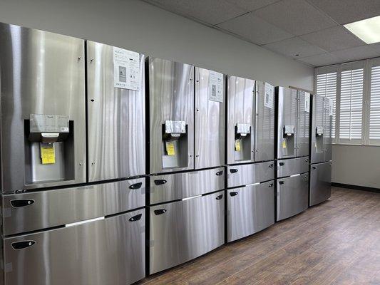 New French Door Refrigerators Available for immediate pickup/Deliver. Huge Discounts Available!!