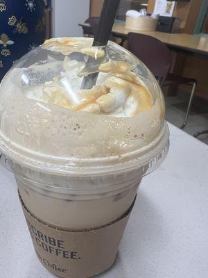 Medium iced caramel macchiato