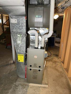 New high efficiency gas furnace install in Milwaukee.