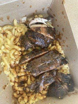 Jerk chicken mac bowl