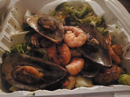 Seafood Combo with Veggies  No rice ....