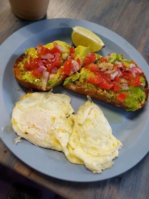 Avocado toast & eggs over easy