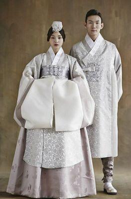 Traditional  wedding  hanbok