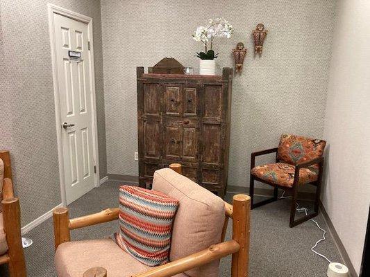 San Diego Couples & Family Therapy waiting room