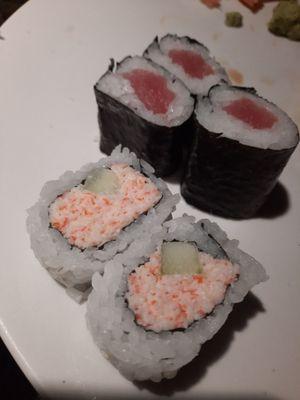 California and tuna roll