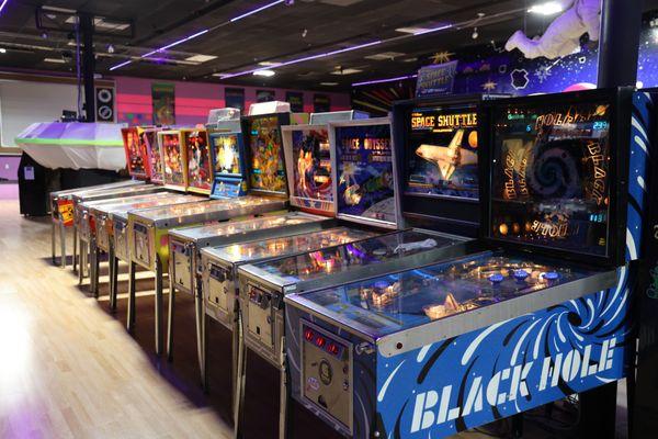 Black Hole pinball machine