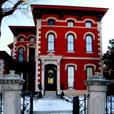 The Brennan Mansion was built in 1868 and has over 7,000 artifacts. Schedule your tour now!