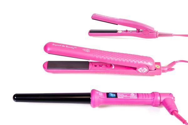 X COMPLETE SET comes with a mini straightener for travel and a full size straightener and curling wand.