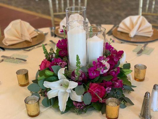 Wedding centerpiece with white lilies