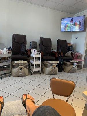 4 Seasons Nails & Spa