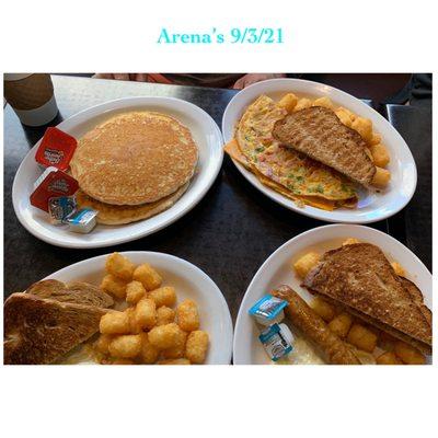 Arena’s Cafe