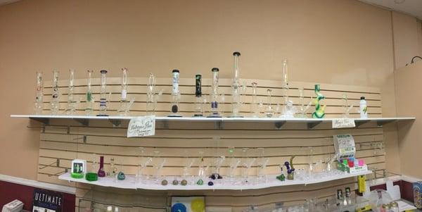 Find your local Gv glass water pipes here before they run out of stock for the holidays! Xoxo -GABBS