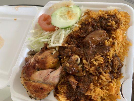 Baked chicken with yellow rice and gravy