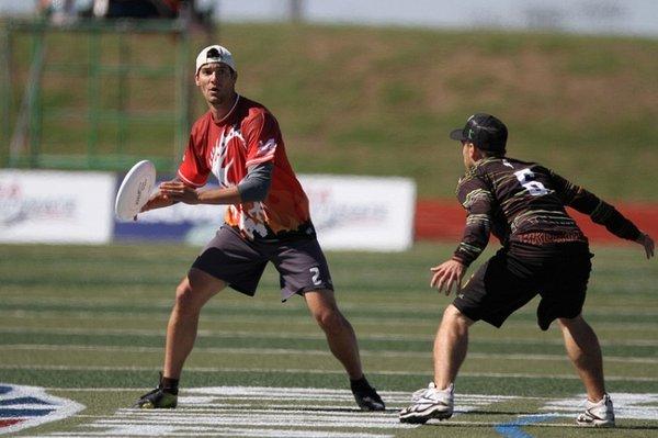 Dr. Tom Bomberg competing at 2013 USA Ultimate Frisbee National Championship.