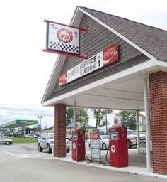 Best cheeseburger in town: Creme Hut, corner of US 411 and South 2nd Avenue, Chatsworth, Georgia