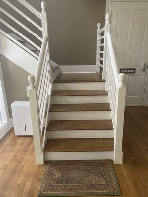 Guest entrance stairs to 2nd floor, 5+9 to get to Harsson & 4 to other 2nd floor rooms.