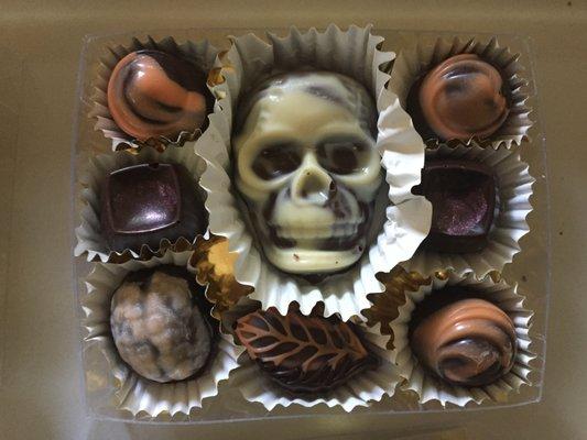 Halloween box at Bay-Made