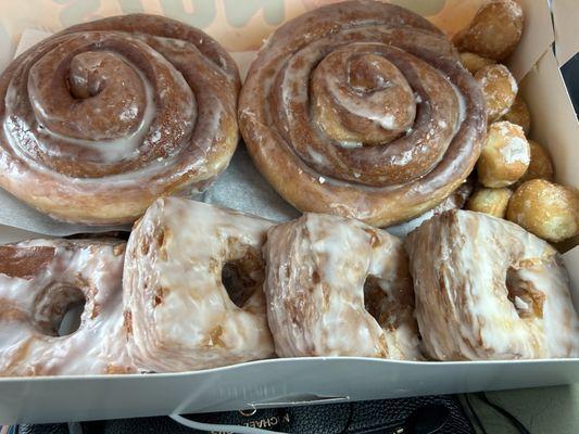 Cinnamon Roll, Croissant Donut Glaze, Donut Hole Glaze